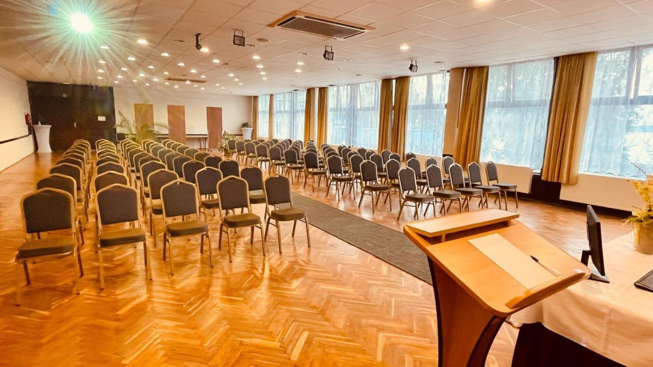 Hotel Magistern Konferencia Es Wellnesshotel Siófok Eksteriør billede