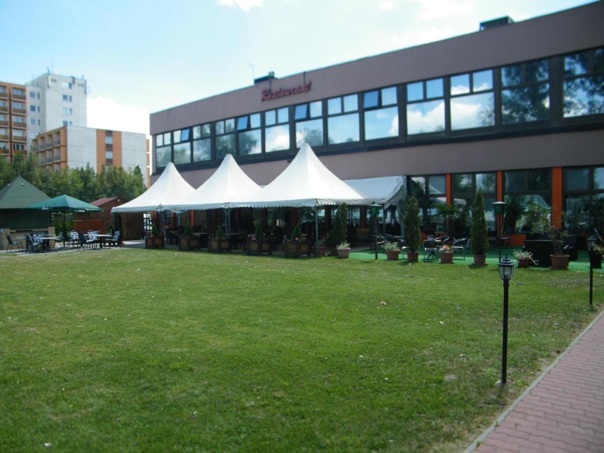 Hotel Magistern Konferencia Es Wellnesshotel Siófok Eksteriør billede
