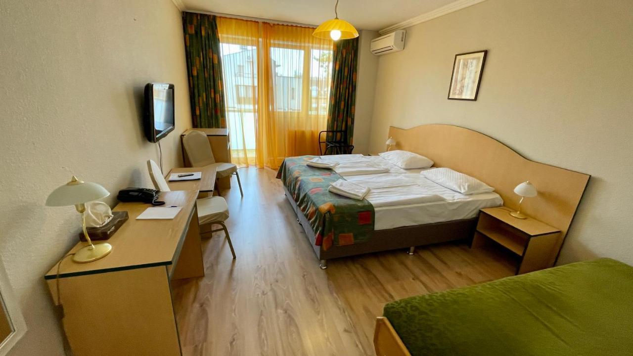 Hotel Magistern Konferencia Es Wellnesshotel Siófok Eksteriør billede